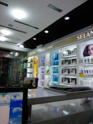 廣州麗洲化妝品 品質(zhì)與創(chuàng)新引領(lǐng)市場新潮流